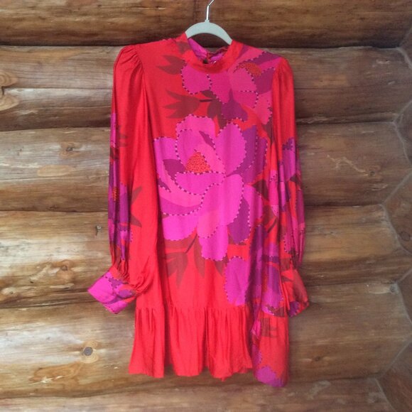 FARM Rio Dresses & Skirts - FARM Rio Bold Red Peony Long Sleeve Floral Satin Mini Boho Shift Dress Sz Medium